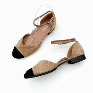 CHANEL Beige Black Ballet Flat Size 37 CC Logo Quilted Leather Cap Ankle Strap